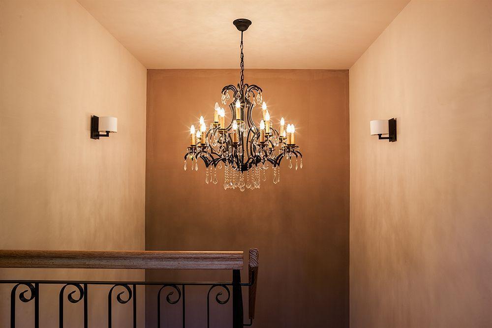 Dvor Tacen Bed & Breakfast